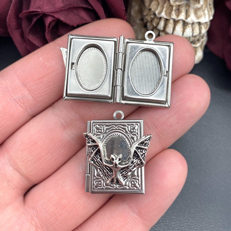 Jewelry Making Guide Book - 2pcs 27*22mm Bat Book Locket Charms
