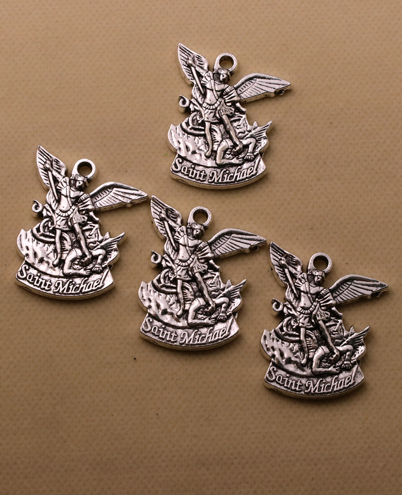 5Pcs The Archangel St.Michael  - Jewelry Making Michaels recension och pris