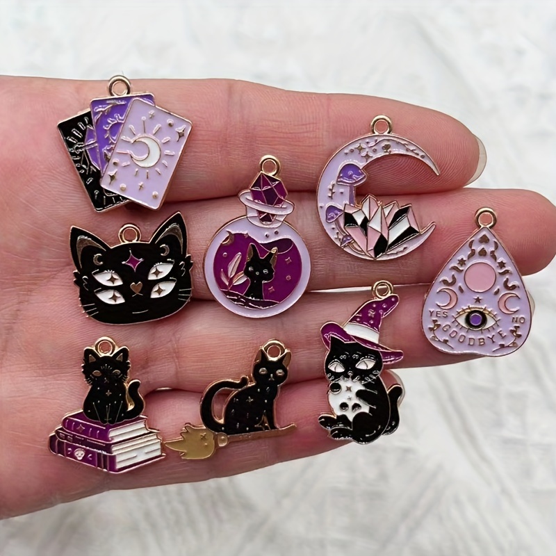 8 Gilded Cat Charms for Jewelr - Jewelry Making Guide Book recension och pris