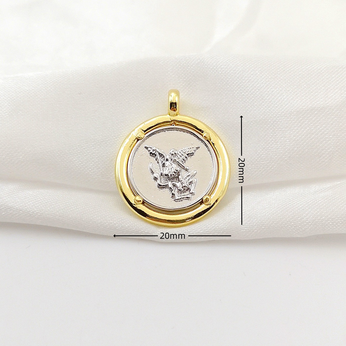 Gold Plated Archangel Saint Mi - Jewelry Making Michaels recension och pris