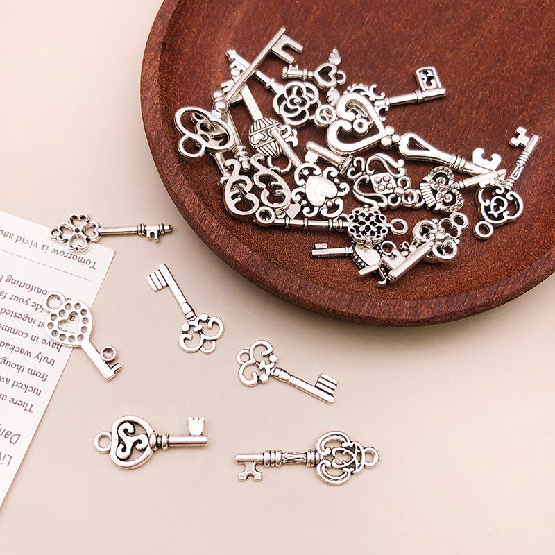 50g/pack Key Charms Bracelets  - Jewelry Making Business recension och pris